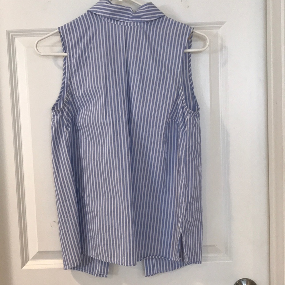 H&M button down top